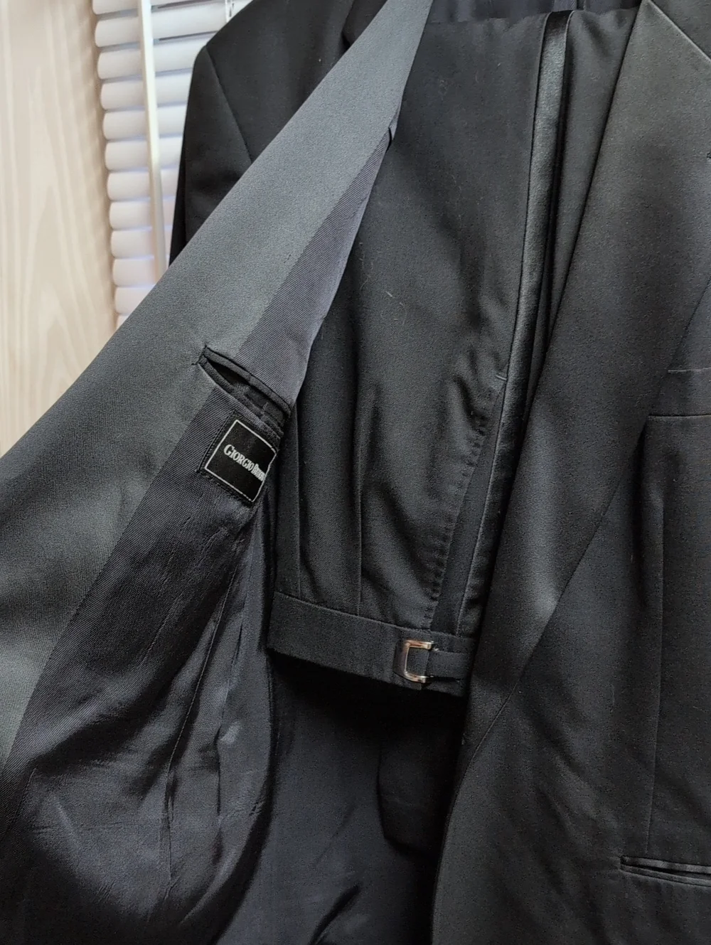 Giorgio Bissoni Black Men's Tuxedo ( 44R x 40x 29)